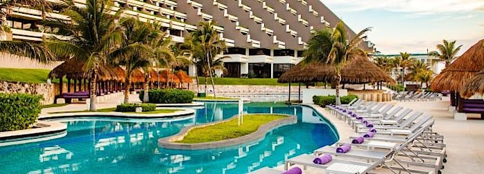 Why Should You Hire A Travel Agent For Your Next Vacation?